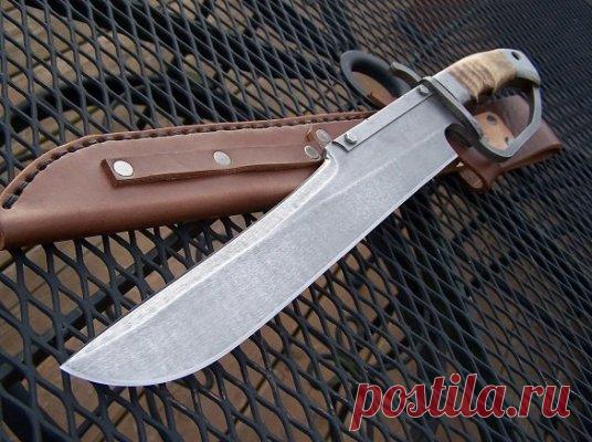 Primitive D - Guard Bowie Knife