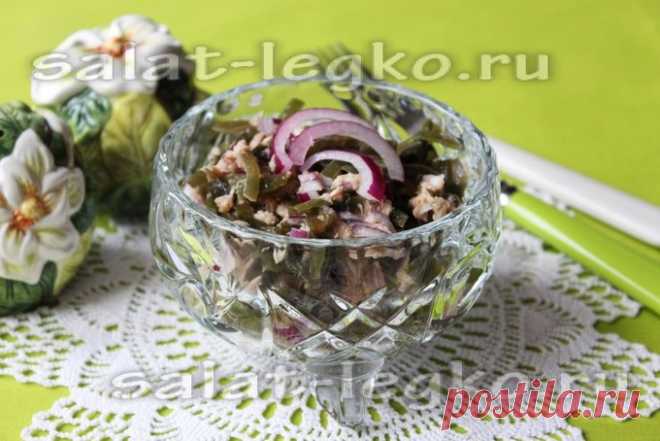 Салат с консервированном тунцом и морской капустой, рецепт без майонеза