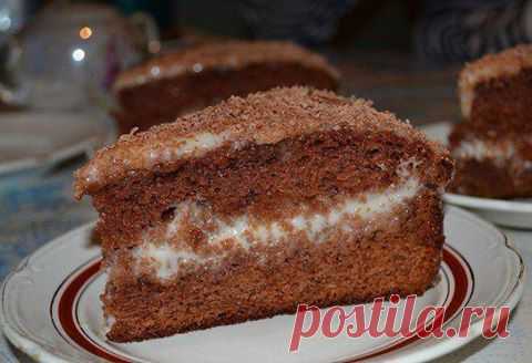 Самый простой и самый вкусный шоколадно-сметанный торт 
Тесто: 2 яйца взбить с 1 ст. сахара1 ст. сметаны2 ч.л. какао1 ч.л. соды (не гасить)соль на кончике ножа1 ст. муки.

Приготовление:
Для теста смешать все ингредиенты и выпекаем при 170 С до готовности…