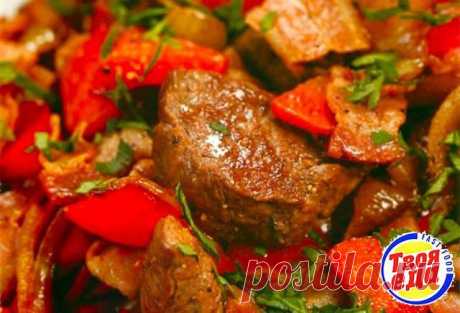тушеное с шампиньонами и сладким перцем