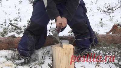 Как колоть дрова таёжным топором