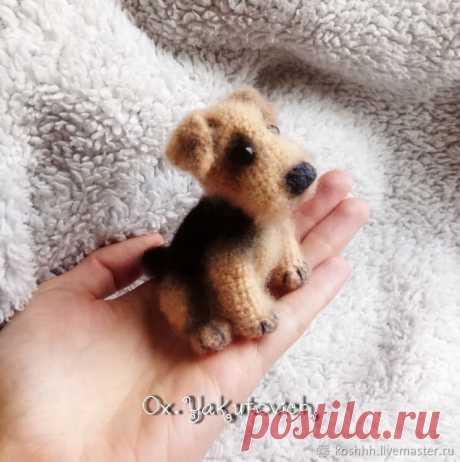 PDF Эрдельтерьер. FREE amigurumi crochet pattern. Бесплатный мастер-класс, схема описание для вязания амигуруми крючком. Игрушки своими руками! Собака, собачка, пёс, dog, puppy, cachorro, perro, cachorrinho, chien, hund, welpe, 子犬, 犬, pies. #амигуруми #amigurumi #amigurumidoll #amigurumipattern #freepattern #freecrochetpatterns #crochetpattern #crochetdoll #crochettutorial #patternsforcrochet #вязание #вязаниекрючком #handmadedoll #рукоделие #ручнаяработа #pattern #tutorial #häkeln #amigurumis