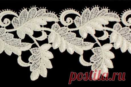 Britex Fabrics 2 1 2 Leaves Ivory Venise Lace Lace Trim Bridal - MommyGrid.com