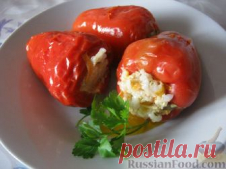 Перец фаршированный — несложное и вкусное блюдо