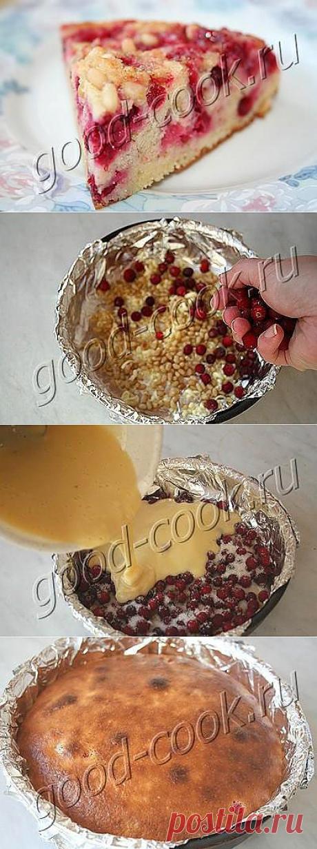 Перевернутый пирог с клюквой и орехами)))  Очень вкусный пирог. Клюква отдаёт пирогу свой кислый вкус, а орехи придают неоднородную жёсткость и аромат_www.good-cook.ru