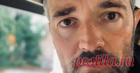 «Аморально приглашать смотреть на смерть»: Егор Бероев упрекнул главврачей 44-летний Егор Бероев обратился к главным врачам, пригласившим известных антиваксеров в реанимации ковидных госпиталей. Актера возмутил сам факт такого поступка медиков.