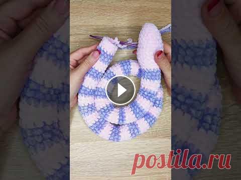 Мастер класс по вязанию змейки Одна из самых лёгких игрушек амигуруми. Вяжите со мной и я уверена, что у вас все получится. Если будут вопросы или пожелания, пишите в комментариях)...