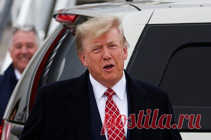 Трамп заявил о сумасшествии на южной границе США. Бывший президент США Дональд Трамп прокомментировал ситуацию, сложившуюся на южной границе страны, около Мексики. «Массированное вторжение на нашей южной границе не имеет прецедентов нигде в мире. Это абсолютное сумасшествие», — подчеркнул он. Слова политика приводит РИА Новости.