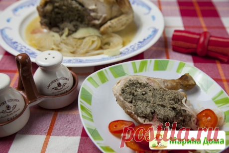 Курица с розмарином, фаршированная шампиньонами
