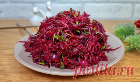 Пикантный свекольный салат по-корейски: очень простой, но вкусный салат и минимум ингредиентов | Карамелька | Пульс Mail.ru Такой салат можно подавать практически к любому блюду и он не будет лишним.