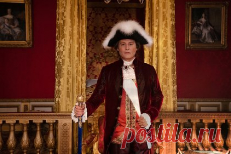 Новый исторический байопик «Жанна Дюбарри» с Джонни Деппом покажут в России. Кинокомпания Russian World Vision и онлайн-кинотеатр Okko привезут в Россию фильм открытия 76-го Каннского кинофестиваля «Жанна Дюбарри». Это фильм совместного производства французской кинокомпании Why Not Productions, Red Sea Film Festival Foundation, IN.2 Film, France Televisions и кинокомпании Russian World Vision.