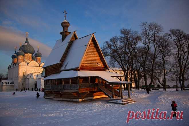 Храм рядом с собором