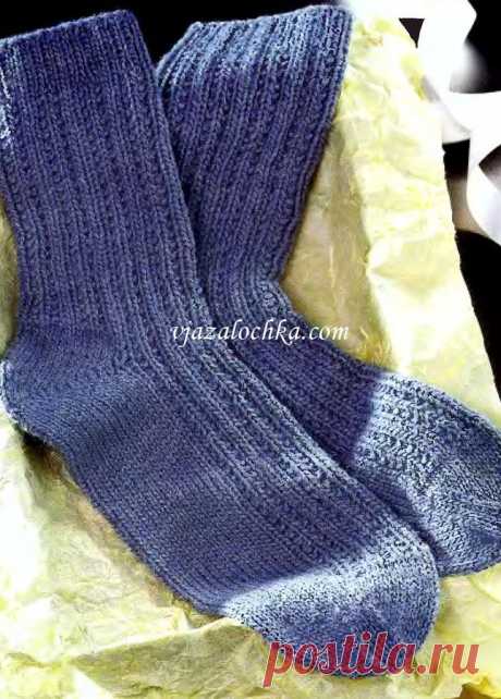 Мужские носки с рельефным узором