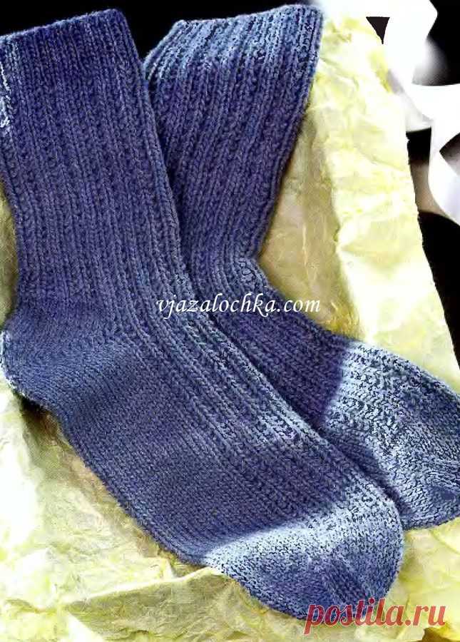 Мужские носки с рельефным узором