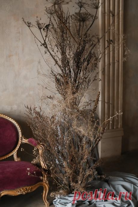 Невероятной красоты осенняя съёмка-вдохновение 😍 Photo Мария Апрельская Make up Катерина Челак Hair Света Соловьева Dress MILA WEDDING Флористы, декораторы Вера Тимофеева , Юлия Зуева Полиграфия Приглашения на свадьбу, книги пожеланий Event Свадебное агентство "MILA WEDDING AGENCY"