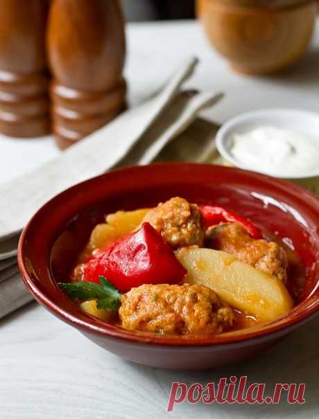 Фрикадельки с овощами в томатном соусе | Вкусный блог - рецепты под настроение