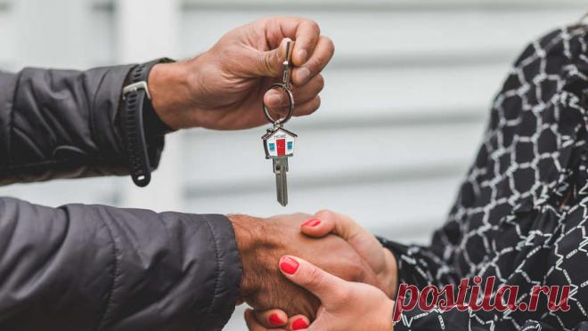 Пенсионерка отказалась продавать дом женщине-ученому из-за цвета ее кожи. Молекулярный биолог из США попыталась купить дом, но не смогла закрыть сделку из-за цвета своей кожи. Об этом сообщает The New York Times. Рэйвен Бакстер решила купить дом за $750 тыс. в городе Вирджиния-Бич на побережье Атлантического ...