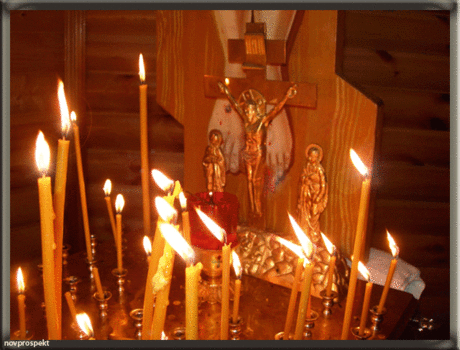 Покаянная молитва о прощении грехов : - "Живые в помощи.
Все святые, сойдите,
Ко мне, грешной рабе Божьей (имя), подойдите.
Я родилась, крестилась,
Пред Господом провинилась.
Помолитесь же обо мне, Божьей рабе (имя).
Господи, прости.
Господи, помоги.
Свят, Свят, Ты был на Кресте распят.
Господи, Ты искупил наши грехи.
Прости мне, Своей рабе (имя), и помоги.
Во имя Отца и Сына и Святого Духа.
Ныне и присно и во веки веков.
Аминь."