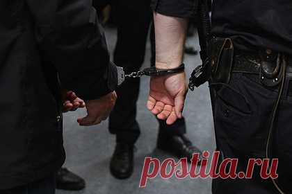 Полковника МЧС заподозрили в махинациях с ремонтом пожарных машин. Следственный комитет России возбудил уголовное дело против начальника управления материально-технического обеспечения управления МЧС по Республике Татарстан. Его подозревают в махинациях с пожарными машинами. Он отправил на капитальный ремонт исправные пожарные автомобили. Было похищено 305 миллионов рублей.