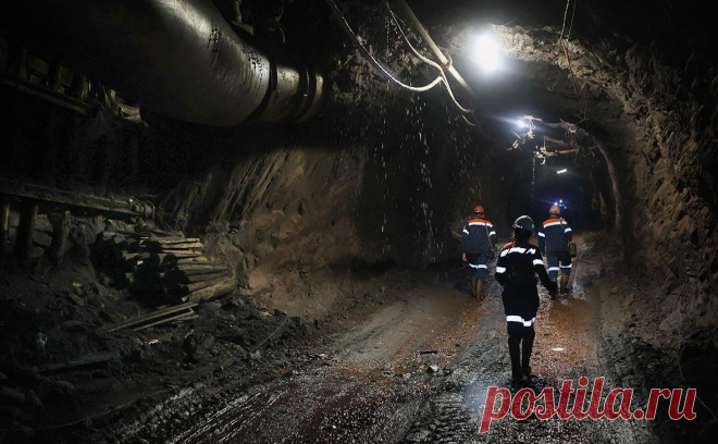 В Кузбассе эвакуировали горняков из шахт из-за аварии на подстанции. Горняков эвакуировали из нескольких шахт Кузбасса в связи с аварией на трансформаторной подстанции, сообщили РБК в пресс-службе администрации Кемеровской области со ссылкой на МЧС региона.