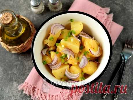 Австрийский картофельный салат. Простой в приготовлении, сытный салат из картофеля.