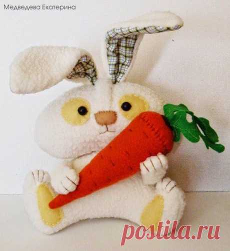 Мягкие игрушки своими руками. Выкройка зайки / Мягкие игрушки, тильда своими руками. Выкройки, мастер классы, фото / Ёжка - стихи, загадки, творчество и уроки рисования для детей