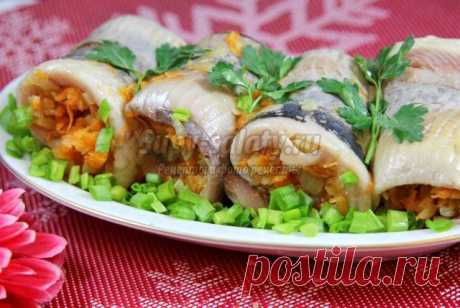 Рольмопсы из сельди с маринованной морковью. Рецепт с пошаговыми фото