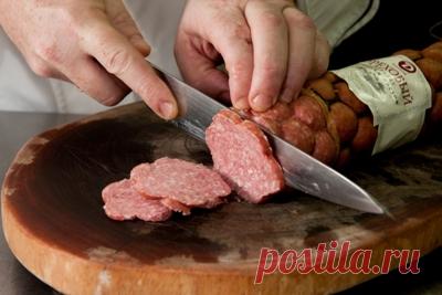 ПОЧЕМУ НОЧЬЮ ТАК ХОЧЕТСЯ ЕСТЬ?