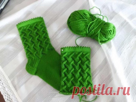 Запись на стене Красивый узор для носка &#128154;Набрать по 12 петель на каждую спицу.и дальше рисунком1ряд-3лиц,2 вм. лиц (за переднии стенки),накид,1лиц,2ряд-2лиц,2вм. лиц,нак,2лиц,3ряд-1лиц,2вм.лиц,нак,3лиц.4ряд-2 вм.лиц,нак,4лиц.5ряд-1лиц,нак,2вм.лиц протяжкой,3лиц.6ряд-2лиц,н..