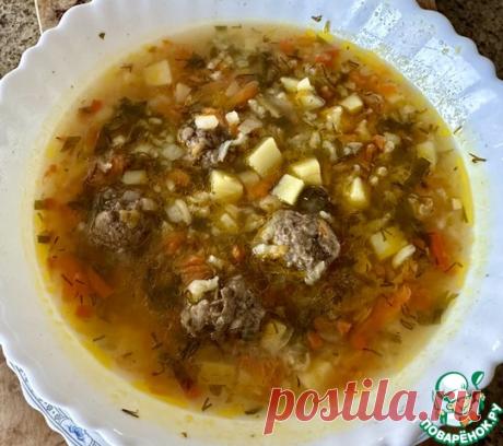 Суп с фрикадельками. Классика жанра. А знаете, действительно получился суп именно классический. Тот самый, который в детстве готовила бабушка, мама. Густой, наваристый и очень сытный. Конечно же вкуснейший из вкусных. Именно тем вкусом из далёкого уже, повторюсь, детства.