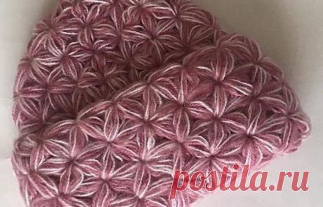 Узор крючком «Звездочки», 
Описание и видео: https://prjaga.ru/uzory-vyazaniya/kryuchkom/uzor-kryuchkom-zvezdochki-video