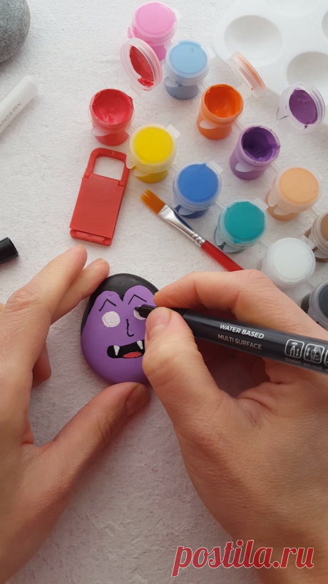 Make a stunning DIY plates decorating with Artistro paint pen and learn how to decorate ceramic plates, with Artistro paint pens you can create your own designs or follow one of our tutorials like the…