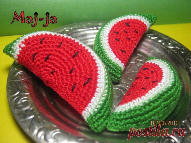 Вязаные фрукты: вязаный арбуз