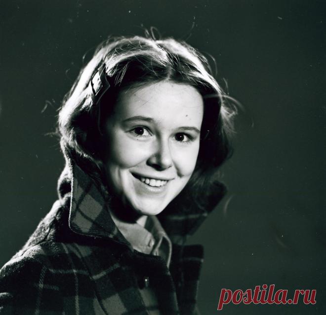 Евгения Симонова
- 1 июня, 1955