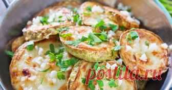Ароматные кабачки с чесноком в духовке