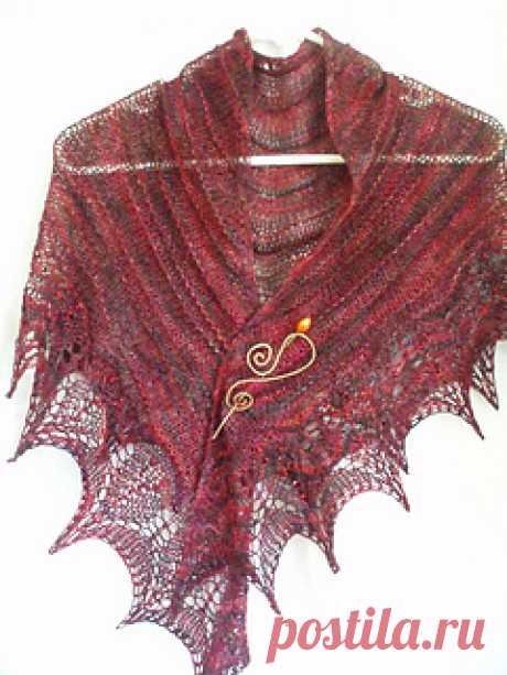 Dragonfly Wings pattern by Boo Knits 
A versatile, wide, shallow, triangular shawl/wrap that can be worn in a variety of ways. A very quick to knit item that would make a stylish addition to your wardrobe or a wonderful gift for a friend.
