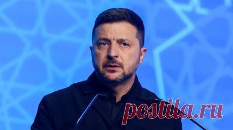 Clash Report: Зеленский нарушил директиву ЕС на параде в Париже. Во время парада в Париже Владимир Зеленский сорвал пластиковую крышку с бутылки, нарушив соответствующую директиву Евросоюза. На это обратило внимание издание Clash Report в своём Telegram-канале. Читать далее