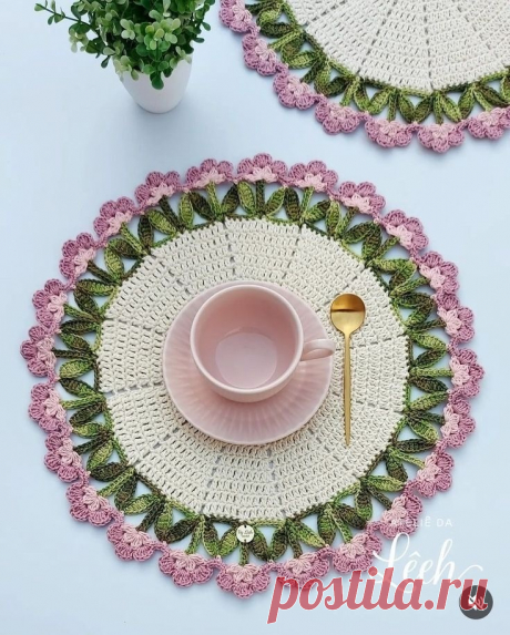 Красота для сервировки, связанная крючком.