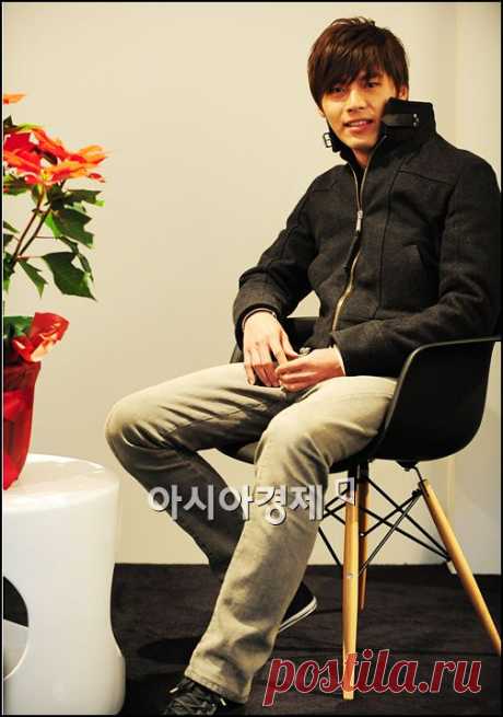 Official page Hyun Bin / 현빈/ Хён Бин группа #1