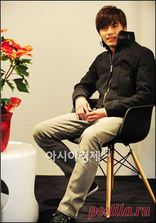 Official page Hyun Bin / 현빈/ Хён Бин группа #1