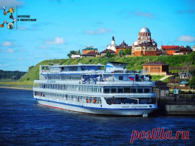 Россия, круиз по реке Волге, остров Свияжск