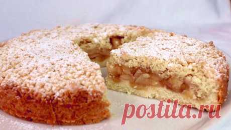 Se ami le mele impazzirai per questa torta! Facilissima!  #380 teglia 18 cm (7 in)250 g di farina (2 tazze)1 uovo80 g di burro (1/3 tazza)100 g di zucchero (2/5 tazza)1/2 cucchiaino di lievito per dolci1 limone grattugia...