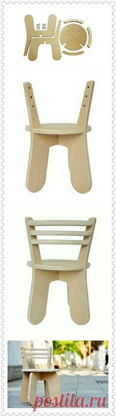 A cute children chair..actually it's an assignment of my design course. Our team worked it out excitedly~