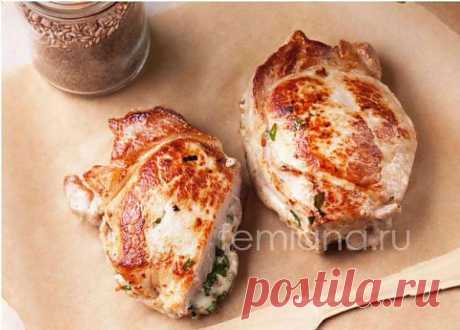 Свиные рулетики с начинкой из сыра, орехов, базилика и чеснока