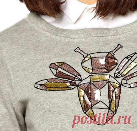 Essentiel Antwerp | Свитшот с вышитыми пайетками пчелами Essentiel Antwerp