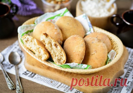 ​Коржики с изюмом и грецкими орехами