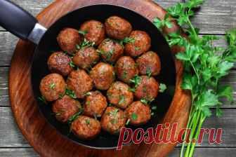 Что приготовить из мясного фарша Мясной фарш – это простой, быстрый и удобный способ накормить семью. Если вы чувствуете, что к перечисленным плюсам вам хочется еще добавить разнообразия и оригинальности, статья на тему 