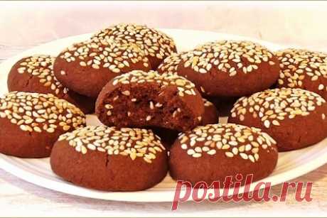 Быстрое шоколадное печенье с кунжутом – рецепт с фото