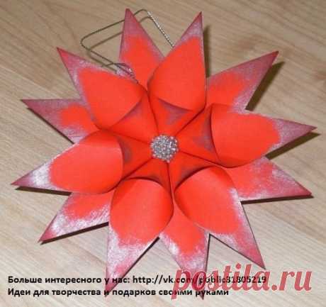 Красивая снежинка из бумаги на Новый год