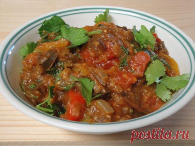 Баклажаны с перцем и помидорами